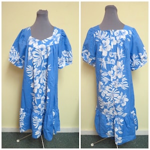 Vintage  Royal Creations Hawaiian Dress, Muumuu,  Floral Brightly Colored Short Sleeved Dress  Size Medium  TiKi Luau.