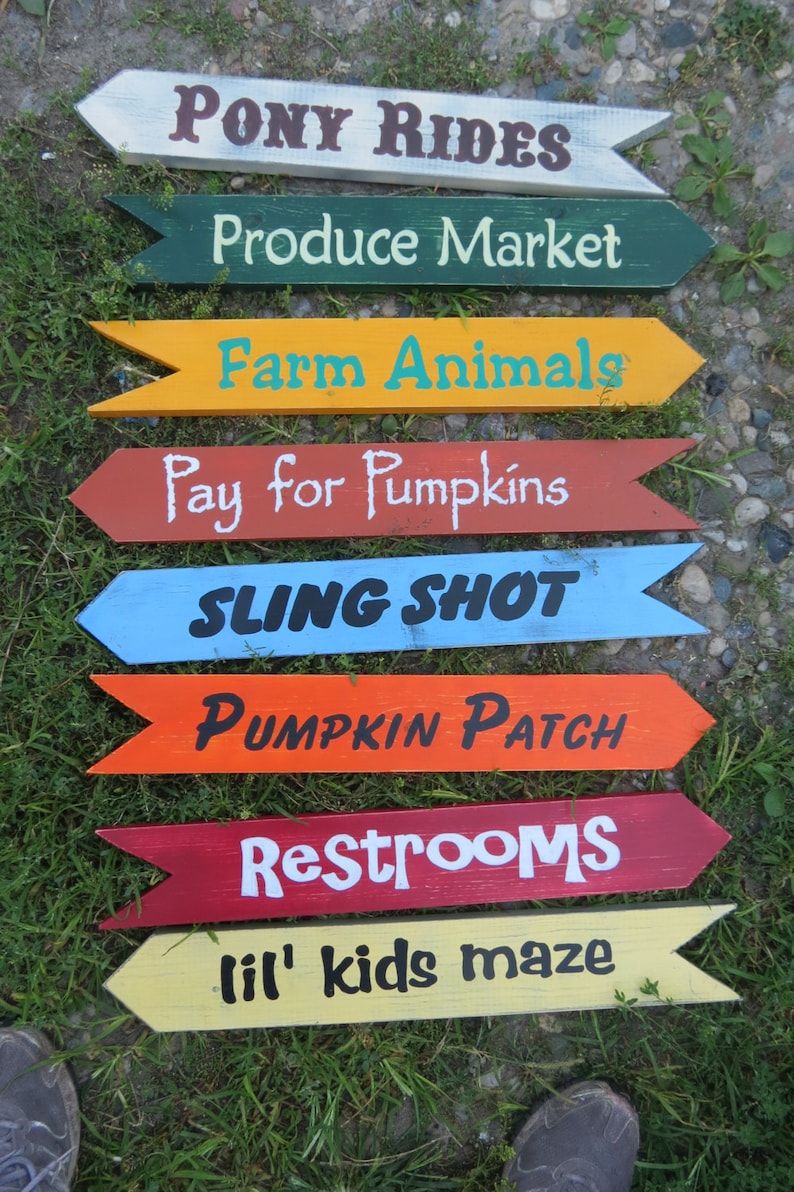 6 Destination Arrows Hand painted Wood Directional Signs 24 x 3 1/2 Custom Colors Wording for Sign Post Beach Backyard Business Mileage Bild 8