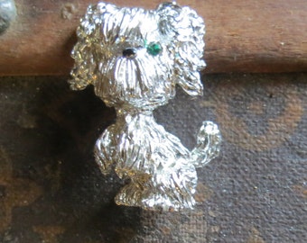 Vintage 1970's Silver tone Dog Pin, One Green Rhinestone Eye, Rhinestone Pin Estate Jewelry, Dog Lover Pin Puppy Pin Free Shipping