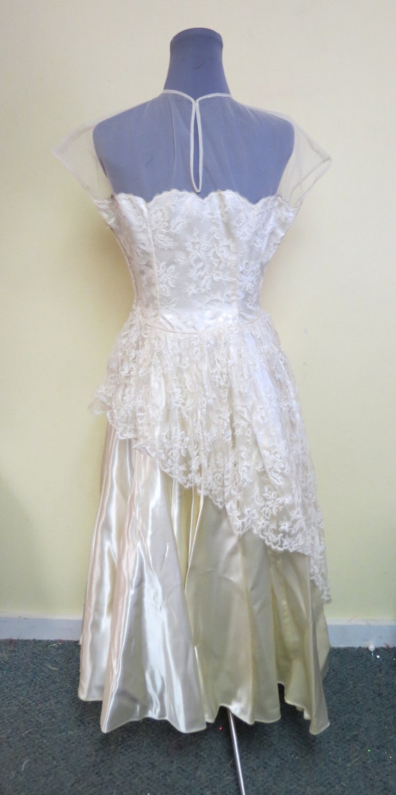 Vintage 50's Ivory Satin and Lace Wedding Dress, … - image 4