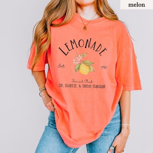 Comfort Colors Lemonade Lover Shirt, Make Lemonade out of Lemons Coquette Tee, Summer Vibes Lemon Graphic Top, Vintage Fruit Stand T-Shirt