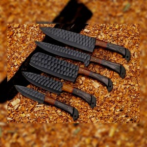 Juego de cuchillos de chef de acero al carbono forjado a mano / Juego de cuchillos de Damasco (5 cuchillos de cocina) / Regalo de aniversario / Regalo de Navidad / Regalo para padrinos de boda
