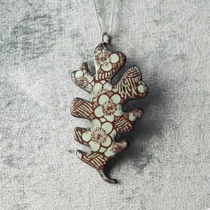 Green Oak Leaf Enamel Pendant, Japanese Cherry Blossom Pendant, Leaf Pendant, Enamel Pendant Handmade image 3