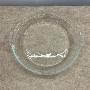 229 Molde para tarta de vidrio ondulado de 2 asas y 9,5 pulgadas de Pyrex vintage