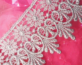 C137 Elegant Metallic Silver Victorian Venice Lace Trim  2.75&quot; (C137-sl)