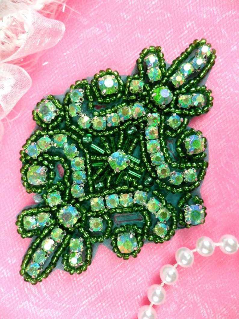 N19 Gunmetal Glass Rhinestone Applique Snowflake Floral Beaded Patch Sewing