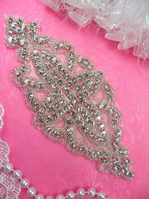 JB101 Crystal Rhinestone Heart Beaded Applique Silver Beads Valentine Patch 2/"