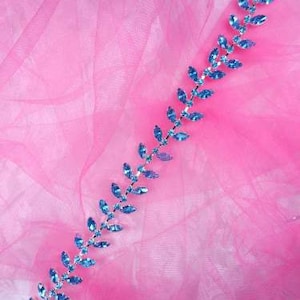 XR115  Turquoise Rhinestone Silver Leaf Vine Trim (XR115-trsl2)