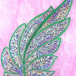 GB163 Green Embroidered Silver Sequin Leaf Applique 6.25&quot; (GB163-grsl)