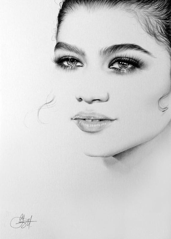 MaasArt  Happy Friday Heres my new drawing of zendaya  Facebook