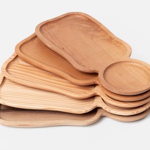 Breakfast Buddy - Handcrafted Wooden Serving Tray for Coffee and Snacks - Compact & Stylish Design