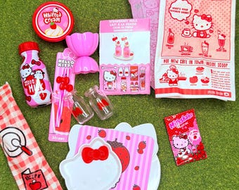 Miniverse Make It Mini /Hello Kitty - Strawberry Milk