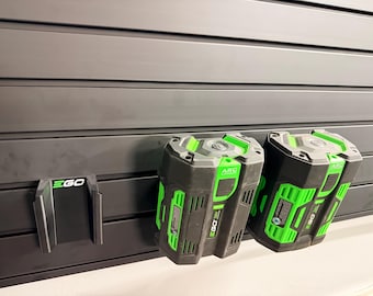 Uchwyty akumulatorów do akumulatorów EGO 56 V – bezpieczne przechowywanie systemów ścian listwowych