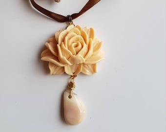 Rose Cabochon necklace, Peach Rose Necklace, Beige Rose Necklace