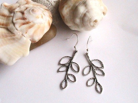 Dangle Leaves Earring Dia main image 0