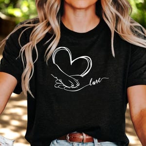 T-Shirt Paw and Hand, Paw and Hand, Paw Love, Pet, Dog Mom, Dog Paw, Paw and Human Handprint, Dog Line Art