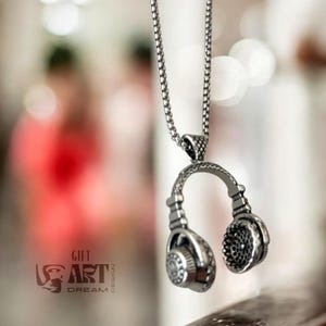 DJ Headphone Necklace: Stainless Steel Music Pendant image 9
