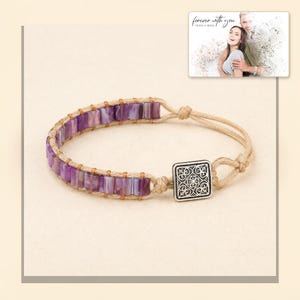 Purple rectangular-bead cord bracelet with a square decorative detail, light-bordered product view. A personalized greeting-card example appears in the corner.