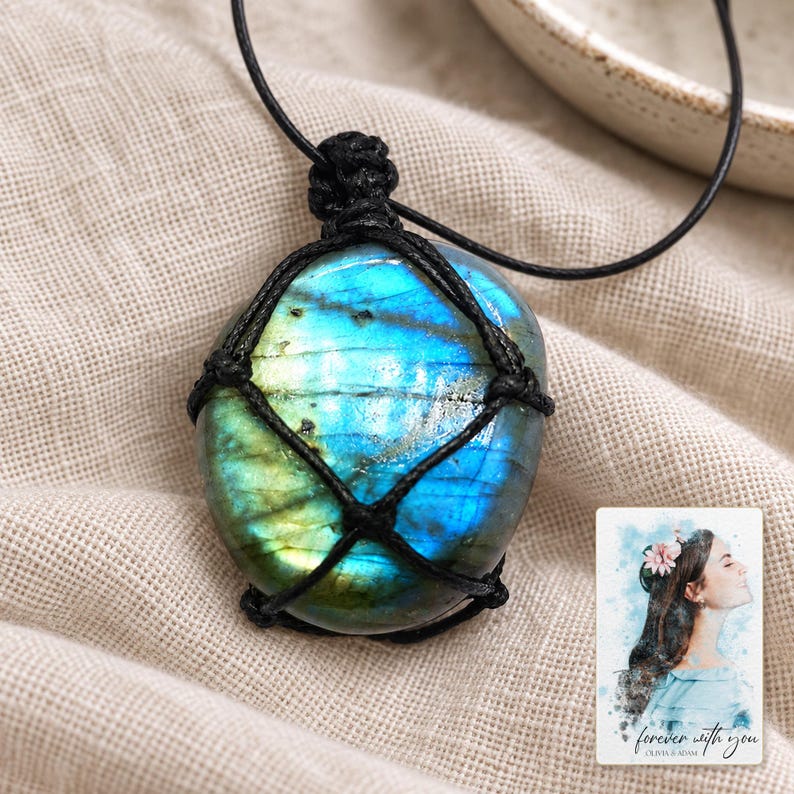Labradorite Pendant Necklace, linen flatlay view. A personalized digital greeting card is shown alongside.