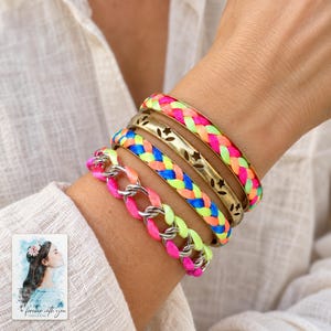 Colorful Woven Bracelet Set, worn by an adult. A sample personalized digital greeting card is shown alongside.