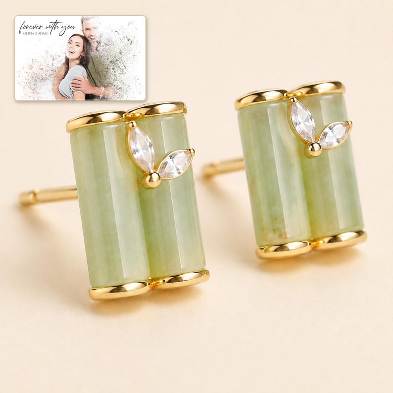 Pale green bamboo-shaped stud earrings with gold-tone edges, display view. A personalized greeting-card example appears in the corner.