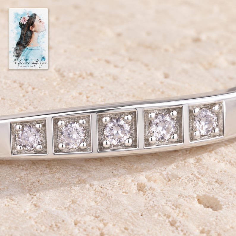 Moissanite Band Ring, close-up of the details. A sample personalized digital greeting card is shown alongside.
