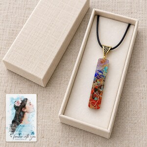 Colorful Bar Pendant Necklace, gift box view. A personalized digital greeting card is shown alongside.
