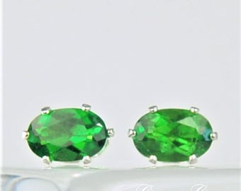 Chrome Diopside 6x4mm Oval 1.05ctw Sterling Silver Stud EarringsNatural Untreated