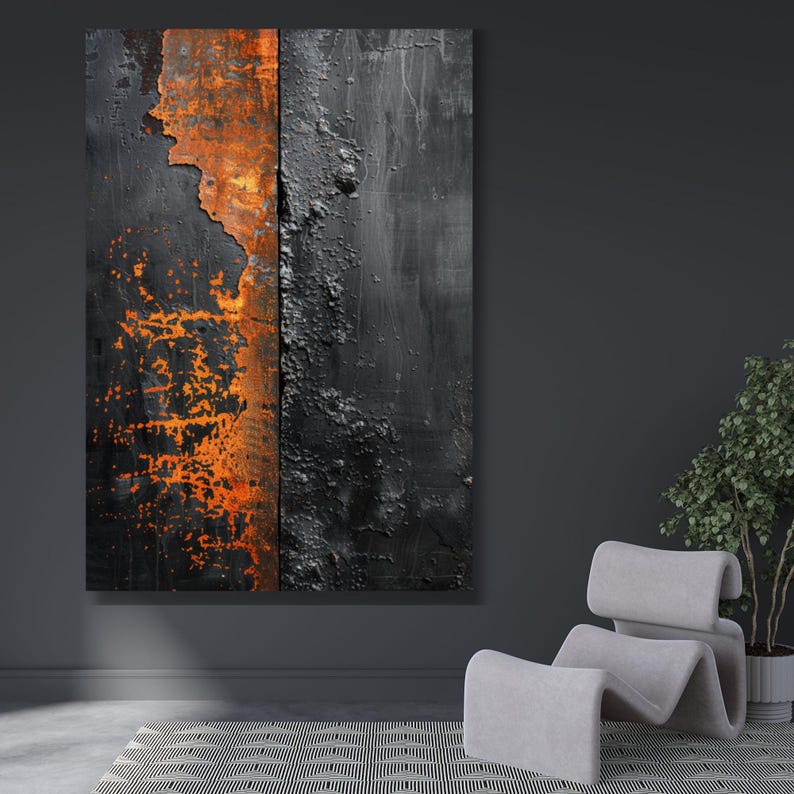 Peut inclure: &OElig;uvre d'art murale abstraite avec une surface textur&eacute;e et un contraste saisissant. L'&oelig;uvre est divis&eacute;e en deux panneaux verticaux. Un panneau affiche une couleur orange rouille, tandis que l'autre est gris fonc&eacute;. L'&oelig;uvre est accroch&eacute;e &agrave; un mur gris fonc&eacute;.