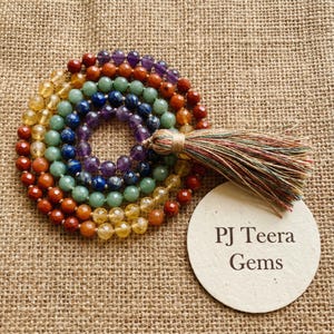 Naszyjnik Mala 7 Czakr: 108 koralików, przezroczysty kwarc, ametyst, lapis lazuli