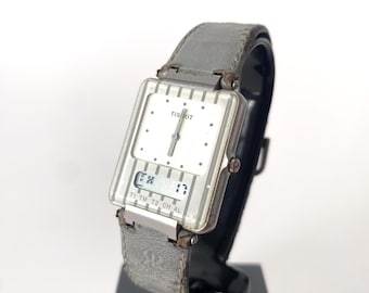 ゆいか TISSOT two timer ヴィンテージ ほぼ未使用 Tissot Two Timer Unisex Watch Swiss Quartz Vintage For Parts