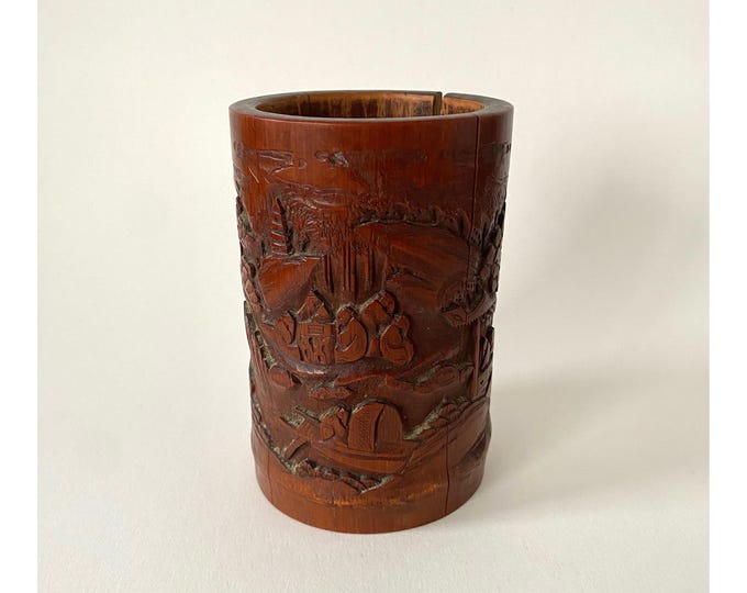 Bi Tong, Red Lacquered Bamboo Brush Pot - China, Late 19th Century