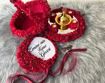 Luxurious Red Henna Night Basket & Mirror Tray Set – Perfect for Your Kına Gecesi