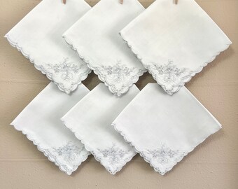 6 Vintage Napkins / White Embroidered Napkins / White Flower Napkin Lot