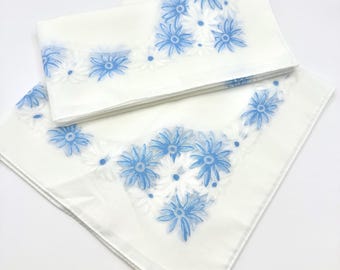 Pair of Vintage Napkins - Blue and White Flowers