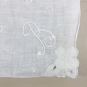 Vintage B Monogrammed Hankie / Letter B / Madeira Monogrammed B Wedding Hankerchief / Ladies Hankie