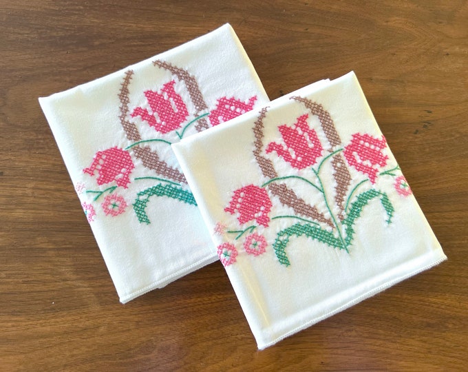 Pink Tulips Embroidered Vintage Pillowcase Set / Pair of Vintage Embroidered Pillowcases