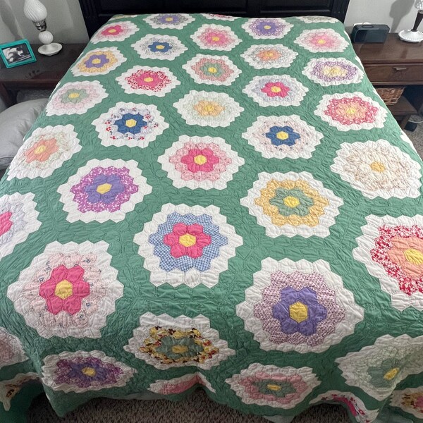 Vintage Grandmothers Flower Garden Quilt /  Green Multi Flower Garden Hexi Quilt / Full or Queen Quilt  85 x 100 inches