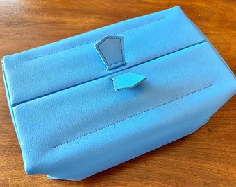 Vintage St. Thomas Flip Top Valet Kit - Blue Cosmetic Case