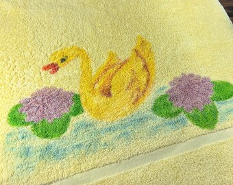 Vintage Yellow Duck Towel / Vintage Duck Towel / Yellow Bathroom Towel