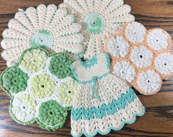 Vintage Crochet Pot Holder Lot / Crochet Trivets / Round Crochet Trivets