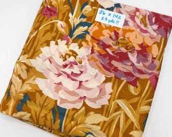 Fabric Destash - Floral Fabric Yardage 3.9 yards (Measurement in photos)