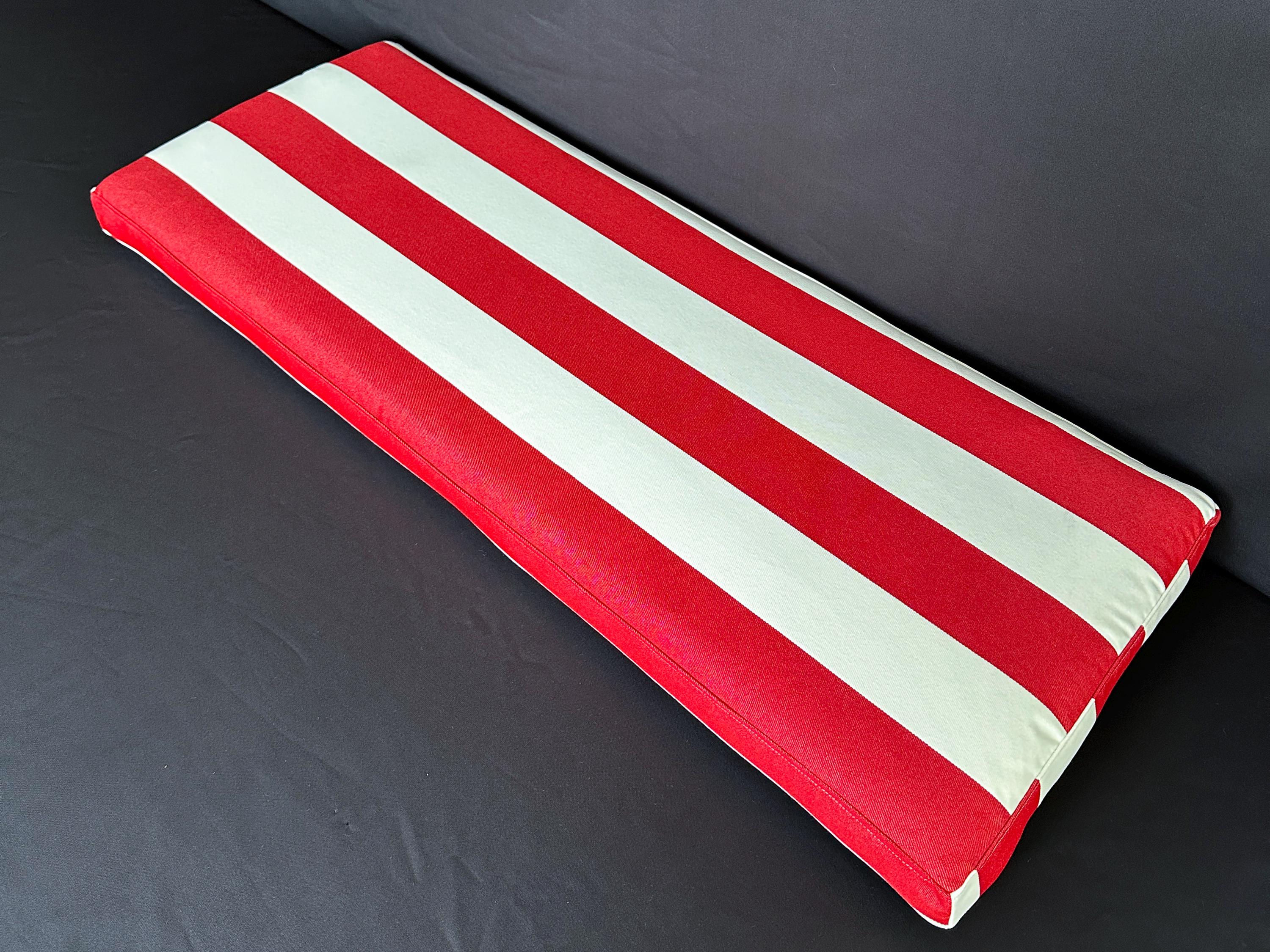 Red and White Striped Pattern Outdoor Bench Cushion, Waterproof and ...