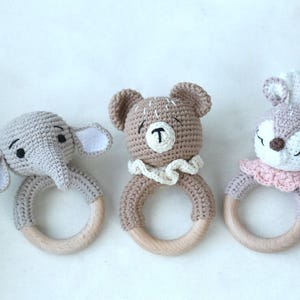 Custom Name Wooden Baby Rattle, Personalized Animal Crochet Rattle, Baby Shower Gift, Crochet Rattle Toy, Newborn Gift