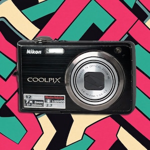 Nikon Coolpix S630 | Appareil photo numérique rétro