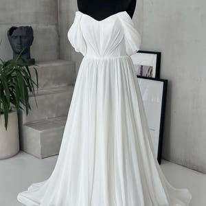 Chiffon Wedding Dress Off Shoulder Wedding Dress Modest Wedding Dress Civil Ceremony Wedding Dress Elegant Wedding Dress Beach Wedding Dress