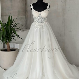 Sleeveless Wedding Dress Fairy Wedding Dress Sparkle Wedding Dress Princess Wedding Dress Tulle Wedding Dress Ball Gown Romantic Dress