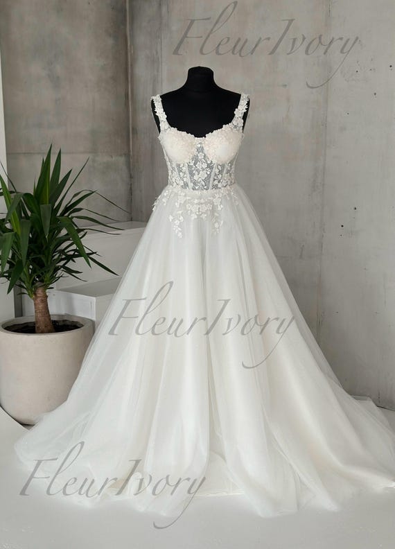 Sleeveless Wedding Dress Fairy Wedding Dress Sparkle Wedding Dress Princess Wedding  Dress Tulle Wedding Dress Ball Gown Romantic Dress