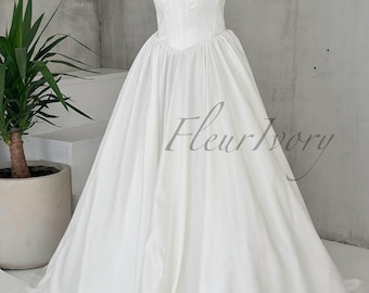 Minimalist Ball Gown Wedding Dress Strapless Satin Bridal Gown Simple Corset A-line FleurIvory