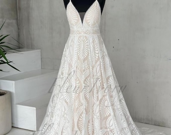Colorful Floral Lace Wedding Dress: Vintage Removable Bolero